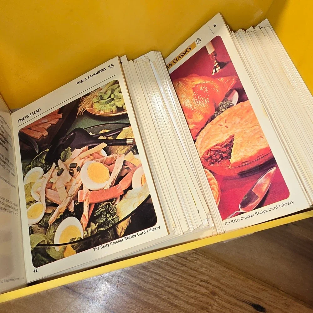 Vintage Betty Crocker Recipe Card Library 1970s Yellow Plastic Box Made in USA